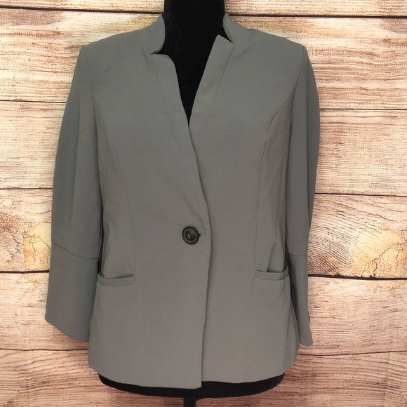 August 1 Eight Blazer - Picture 1 of 8